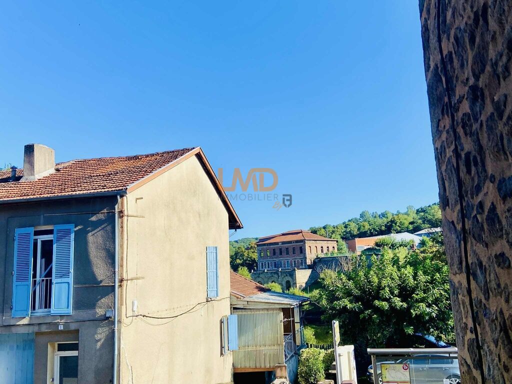 Photo 1 : maison avec 3 appartements