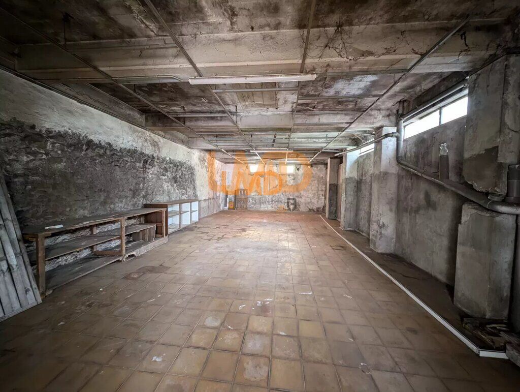 Photo 9 : Maison de Village avec Grande Terrasse et Local Commercial