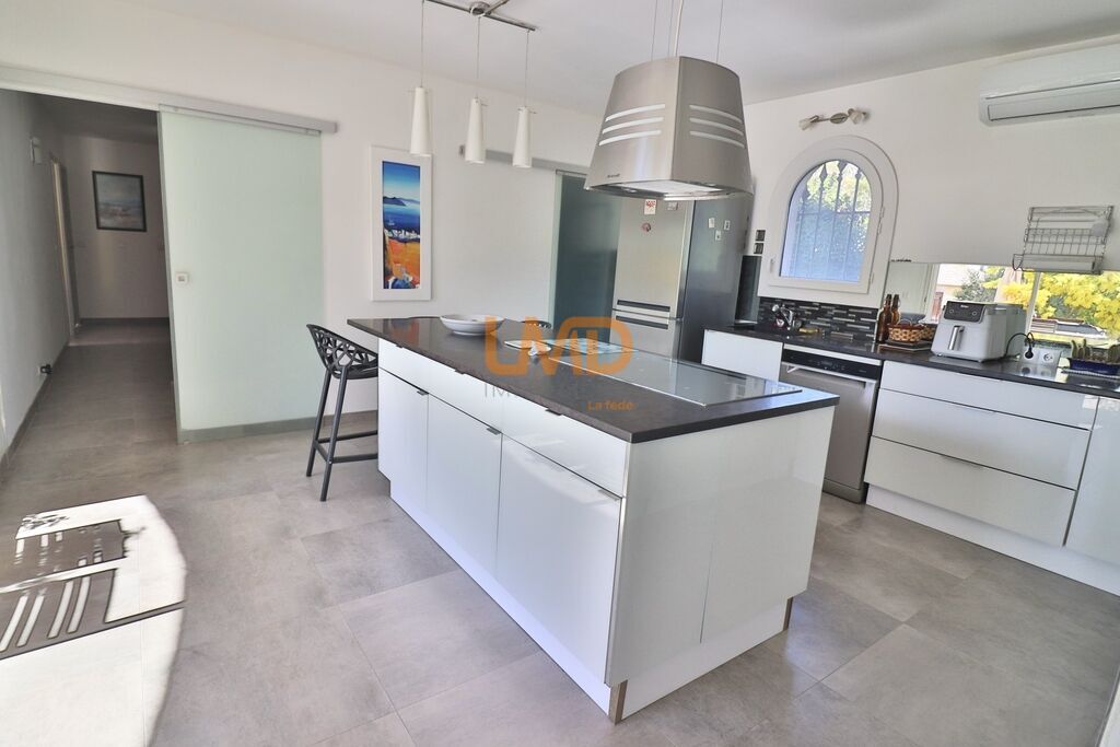 Photo 8 : Plan de Cuques - Villa provençale T5 de 142m2