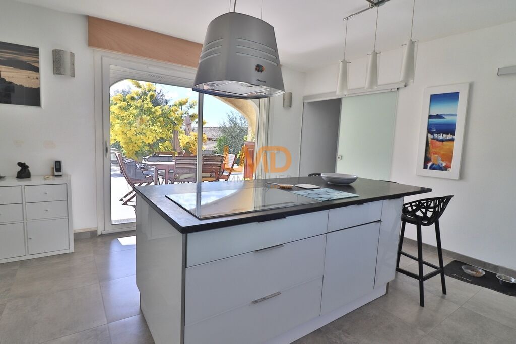 Photo 9 : Plan de Cuques - Villa provençale T5 de 142m2