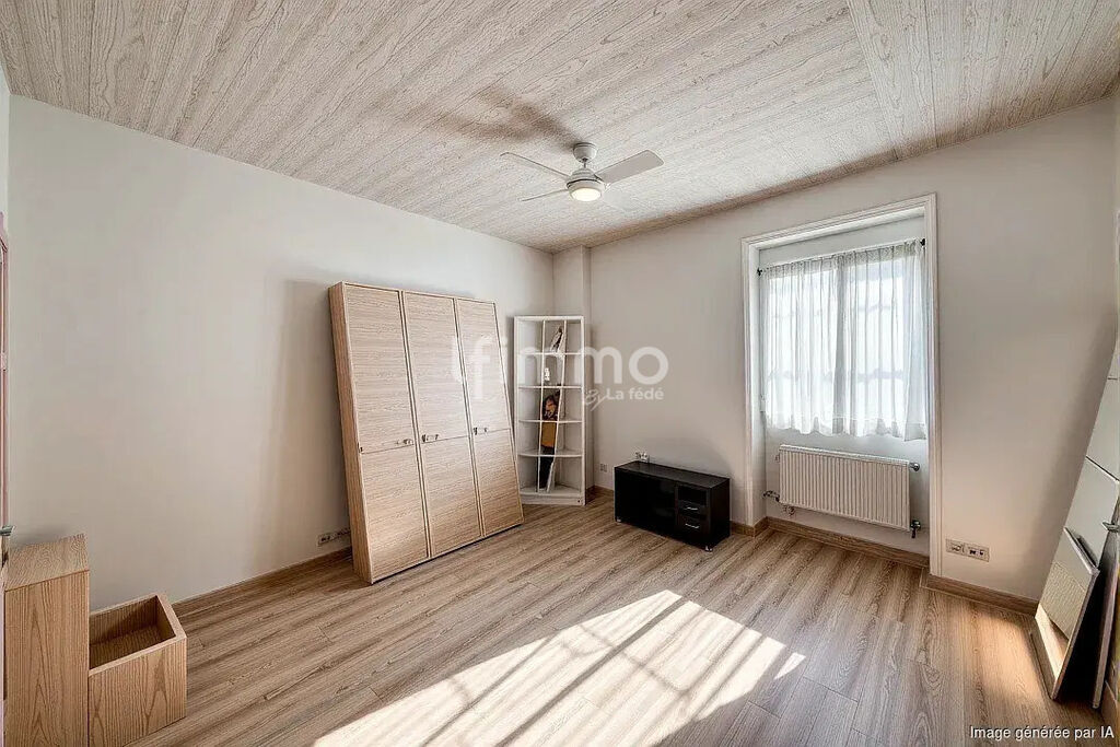 Photo 3 : Maison de ville avec jardin à rénover