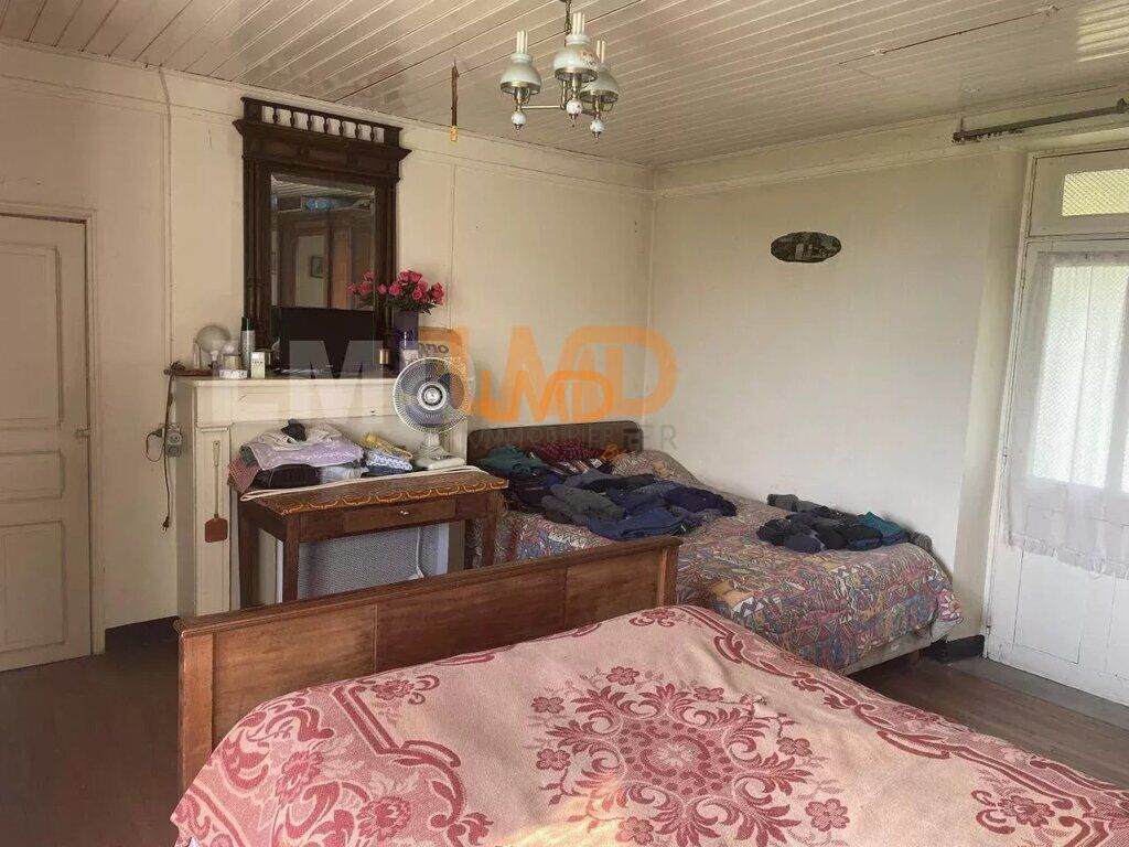 Photo 11 : ancien corps de ferme avec dépendances une grange sur étable