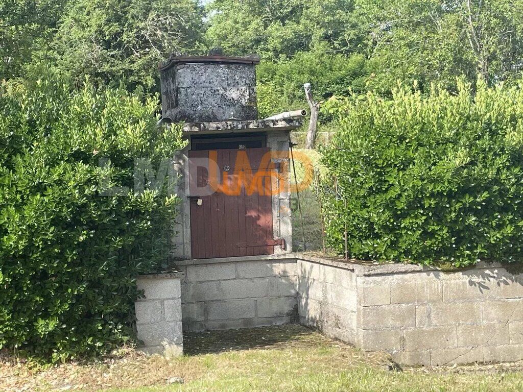 Photo 13 : ancien corps de ferme avec dépendances une grange sur étable