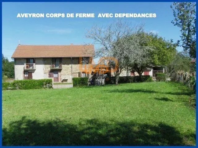 Photo 1 : ancien corps de ferme avec dépendances une grange sur étable