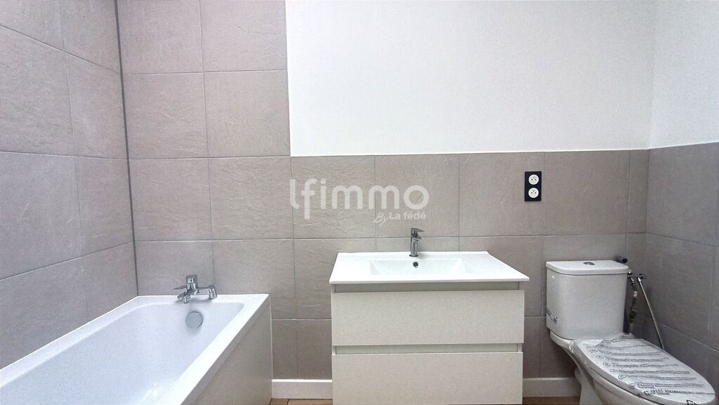 Photo 13 : Maison de ville entièrement rénovée avec jardin