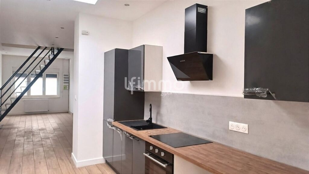 Photo 6 : Maison de ville entièrement rénovée avec jardin