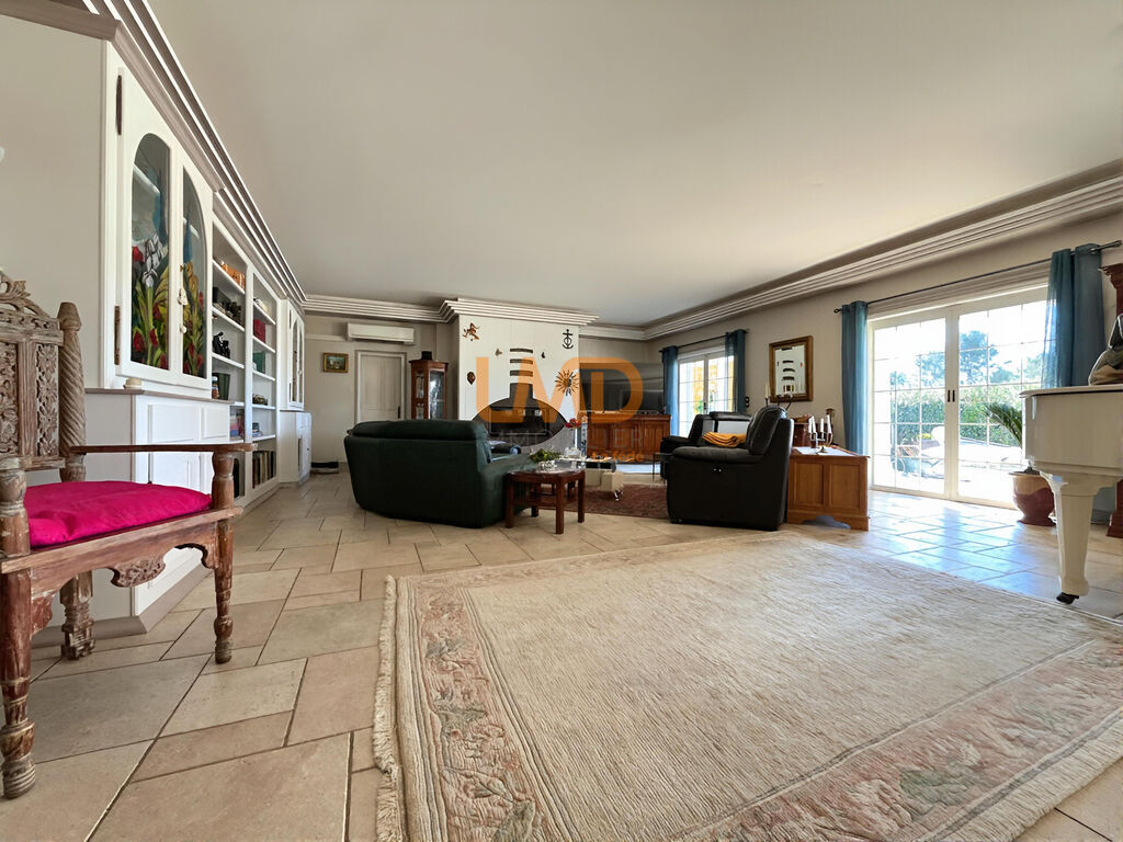 Photo 11 : Propriete prestige piscine terrain 5489 m2 Trans en Provence