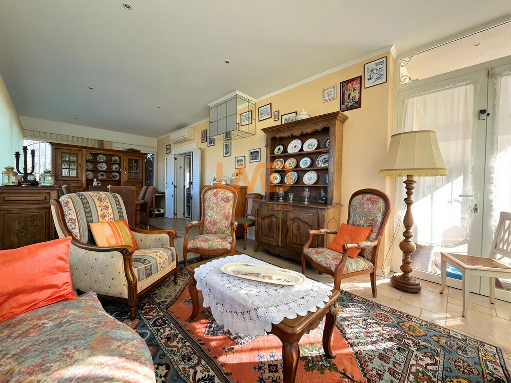 Photo 13 : Propriete prestige piscine terrain 5489 m2 Trans en Provence