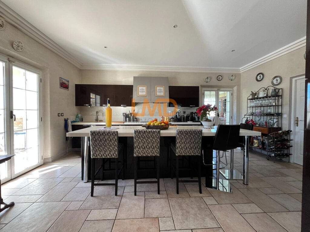 Photo 16 : Propriete prestige piscine terrain 5489 m2 Trans en Provence