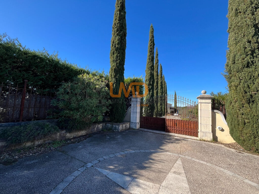 Photo 1 : Propriete prestige piscine terrain 5489 m2 Trans en Provence