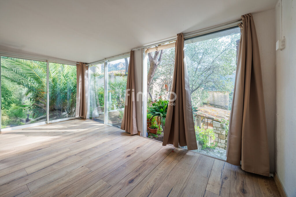 Photo 22 : Cassis - Maison de caractère-  10P - 260M2 - Vue Cap Canaille et