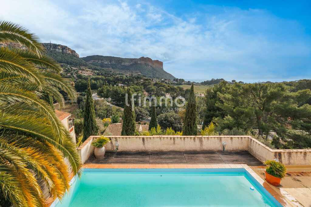 Photo 4 : Cassis - Maison de caractère-  10P - 260M2 - Vue Cap Canaille et