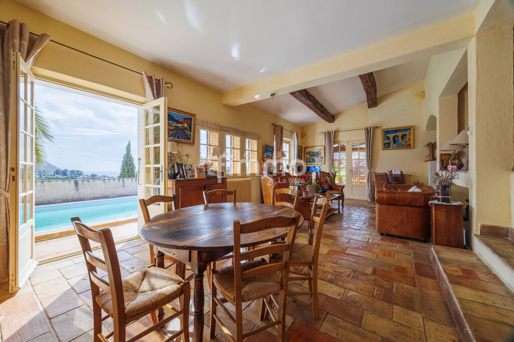 Photo 8 : Cassis - Maison de caractère-  10P - 260M2 - Vue Cap Canaille et