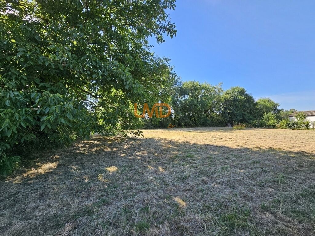 Photo 2 : Terrain à bâtir viabilisé Ecoyeux