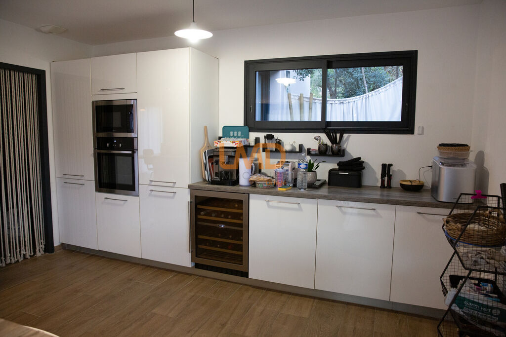 Photo 19 : Propriété- 6 pièces-piscine-garage