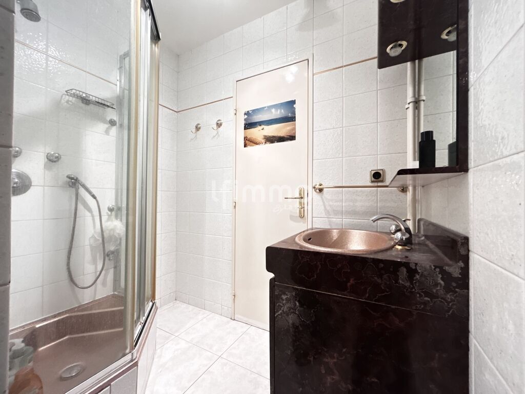 Photo 15 : Appartement 126m2 avec 3 balcons vue sur lac