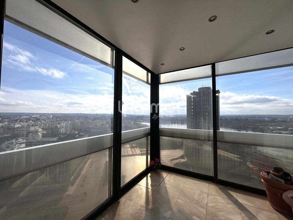 Photo 1 : Appartement 126m2 avec 3 balcons vue sur lac