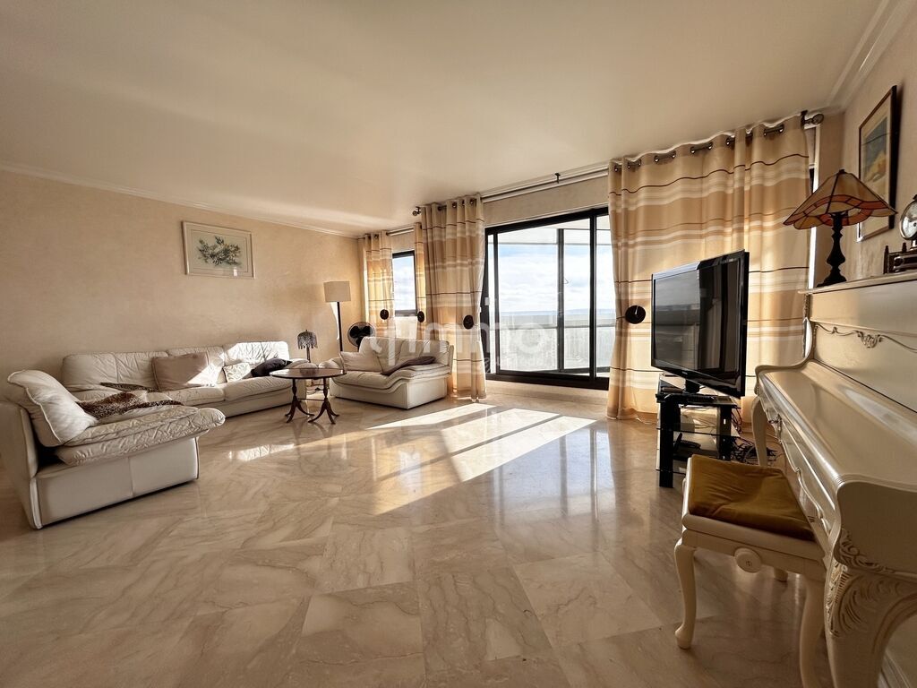 Photo 2 : Appartement 126m2 avec 3 balcons vue sur lac