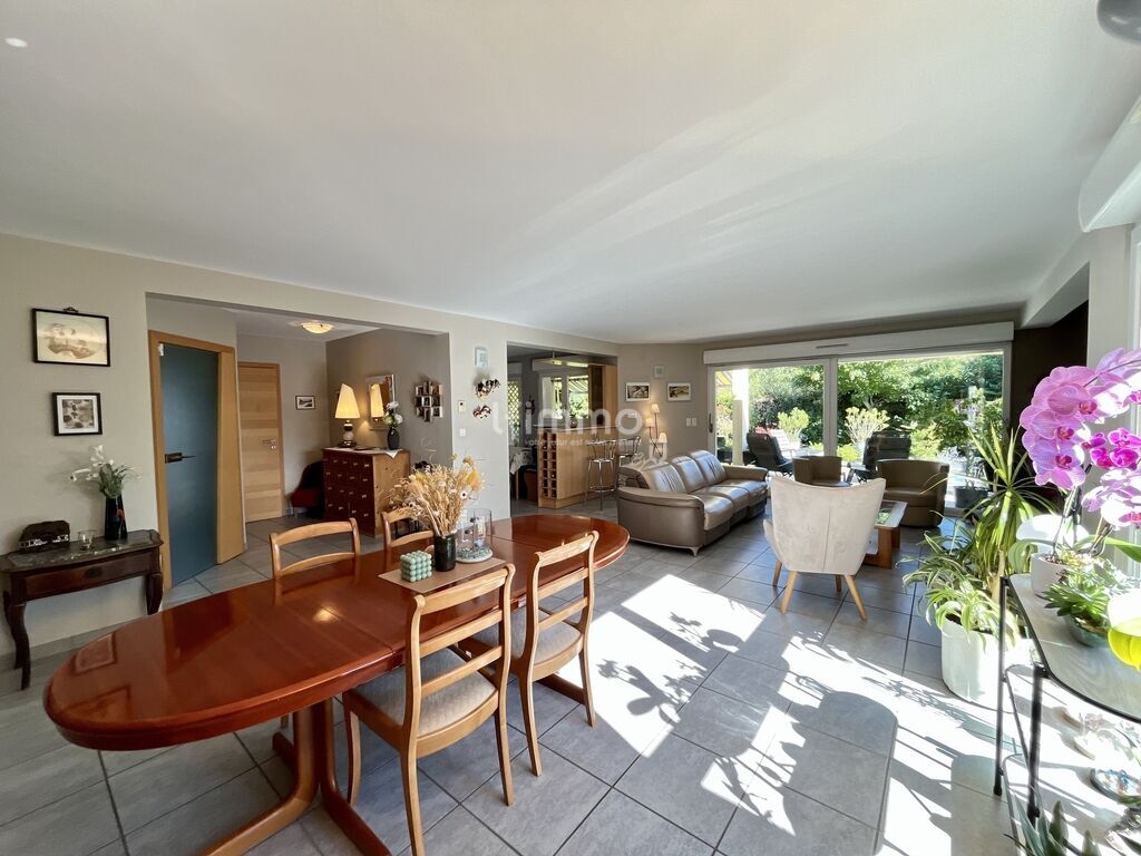 Photo 12 : Maison 231m² 8 Pièces, 6 chambres en 2 appartements sur 8,68 are