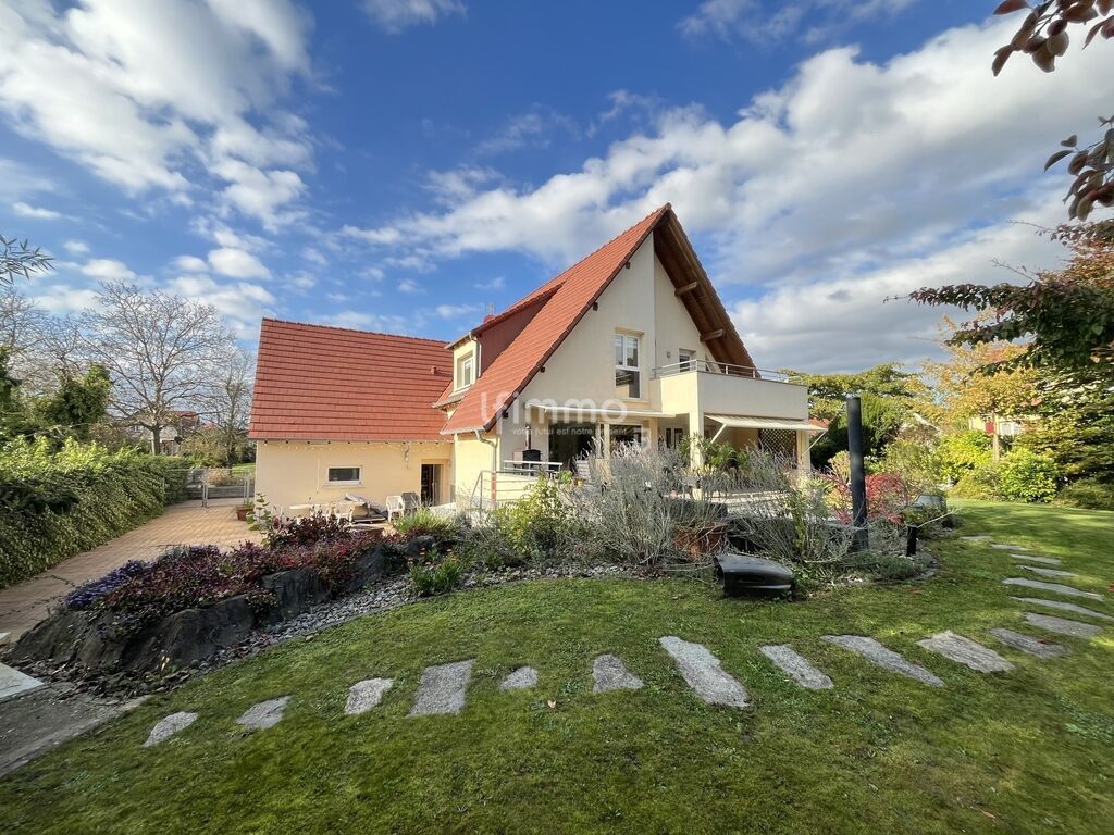 Photo 1 : Maison 231m² 8 Pièces, 6 chambres en 2 appartements sur 8,68 are