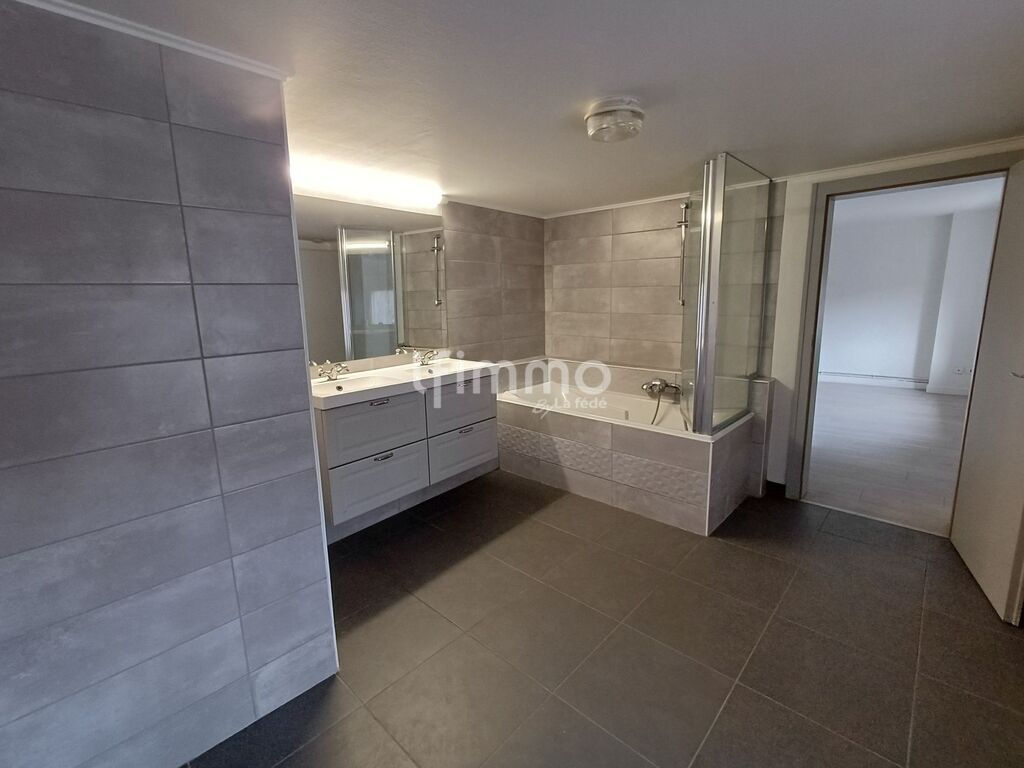 Photo 8 : Immeuble comprenant deux logements