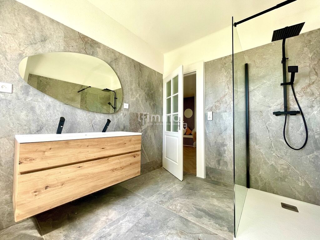 Photo 3 : Bel appartement avec jardin, rénové dans une maison de maître