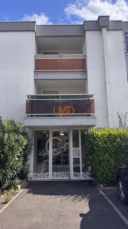 Photo 2 : Idéal investisseur. T2 45 m²,parking privatif, secteur gare Sain