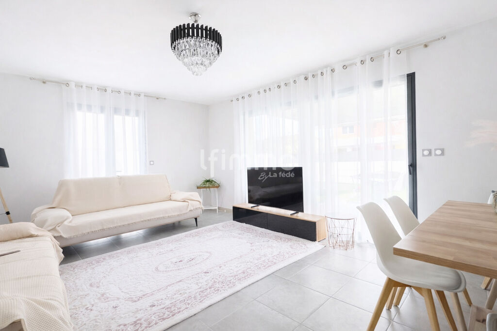 Photo 2 : Maison T4 -108 m² Moussan, jardin, pergola bioclimatique, clim