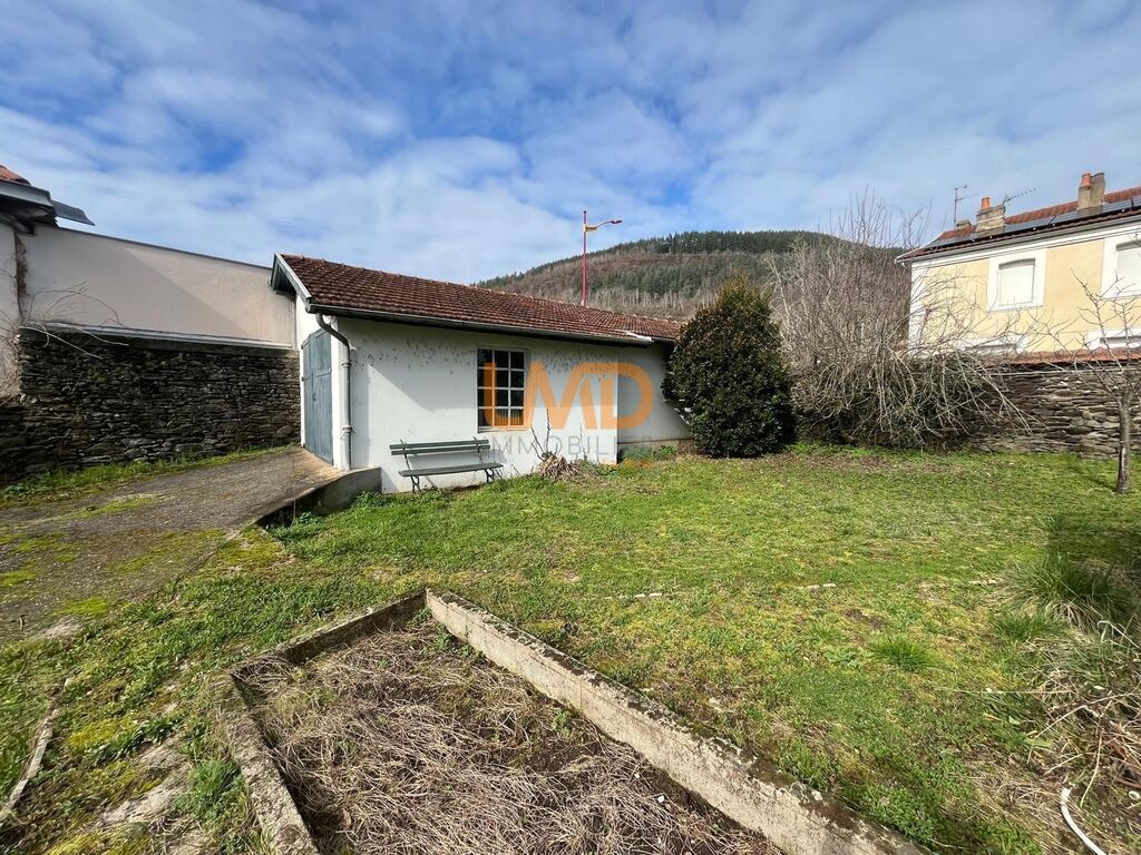 Photo 15 : Aveyron grande maison familliale sur terrain clôt