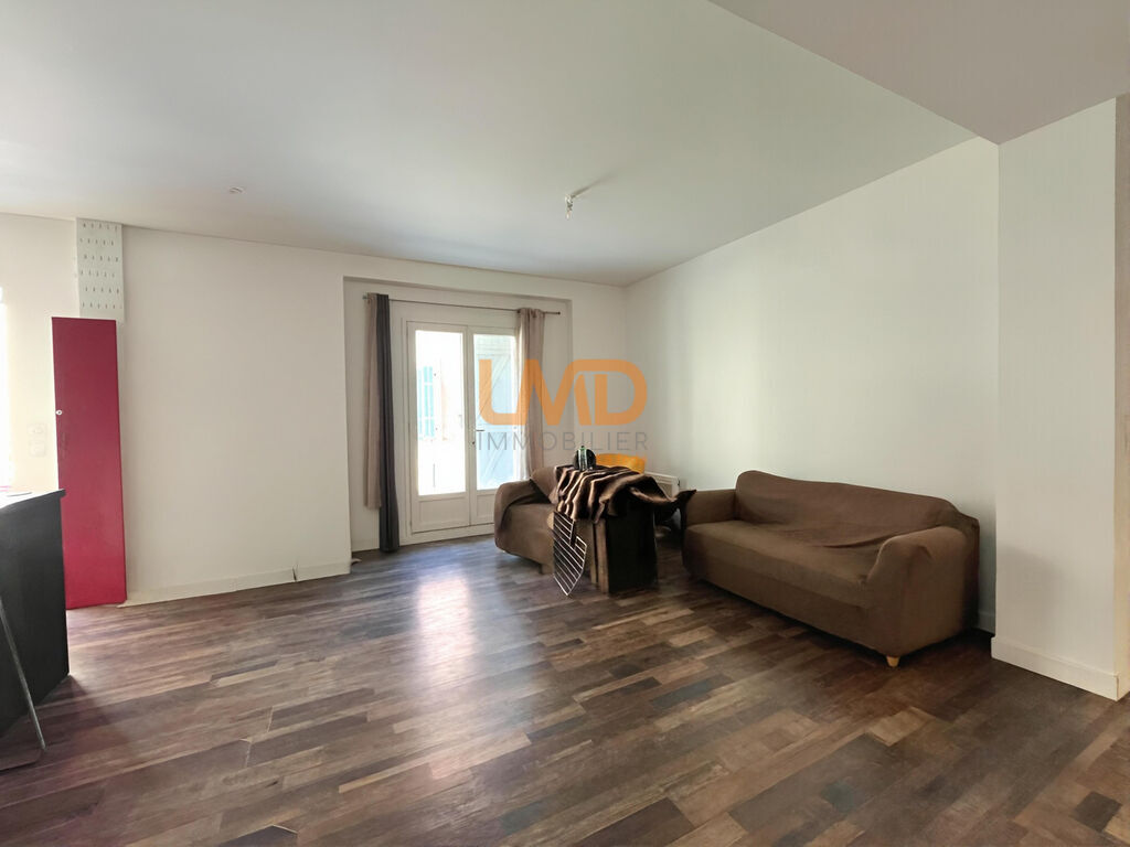 Photo 3 : T3 renove centre Vidauban 69 m2 clim DPE B pret a vivre