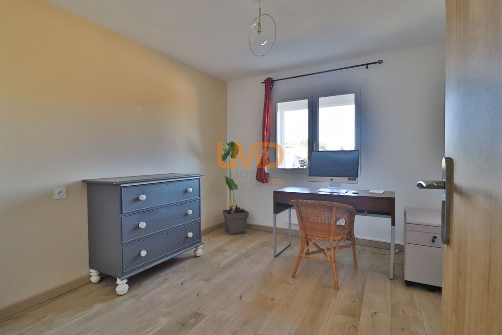 Photo 16 : maison de caractère 160m2 avec garage et jardin