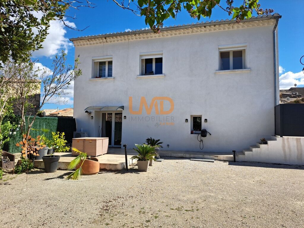 Photo 1 : maison de caractère 160m2 avec garage et jardin