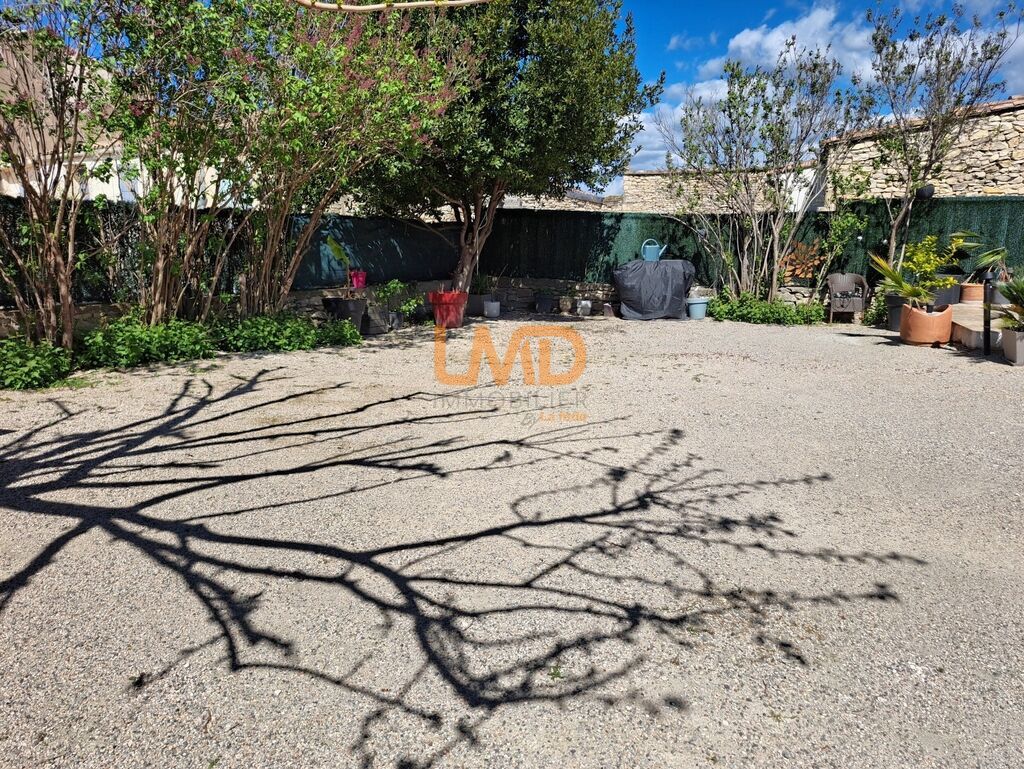 Photo 2 : maison de caractère 160m2 avec garage et jardin