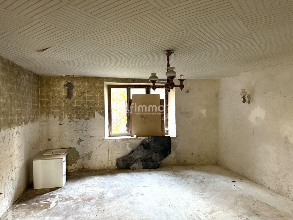 Photo 4 : Vends à Gomelange une maison de village de 200 m2