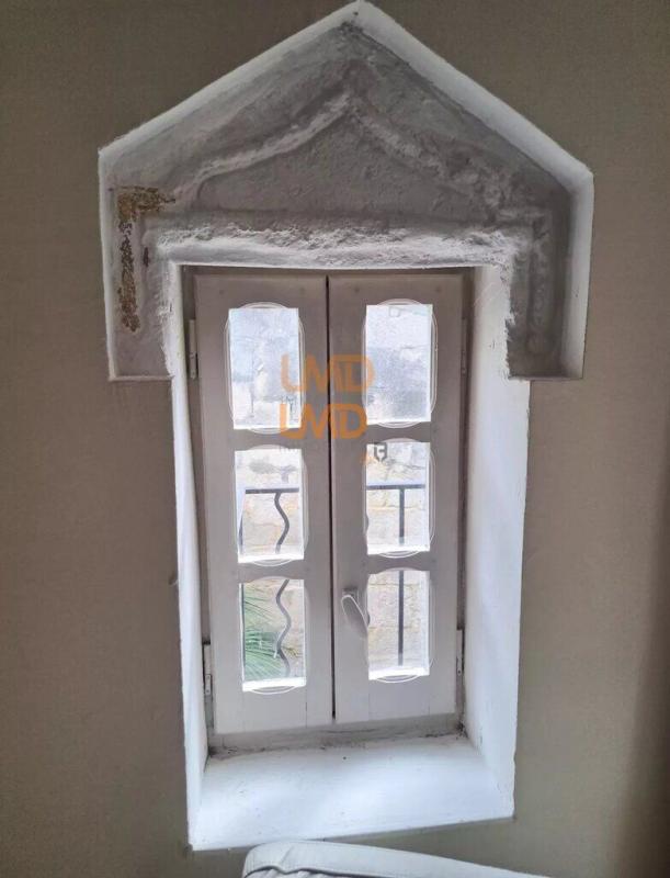 Photo 10 : Demeure de charme au coeur de Sommières, Garage, jardinet, terra