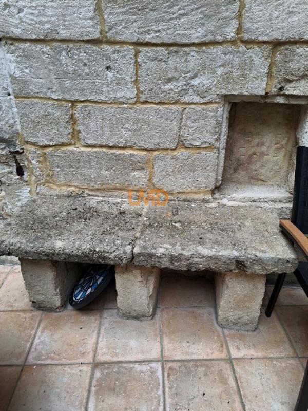 Photo 24 : Demeure de charme au coeur de Sommières, Garage, jardinet, terra