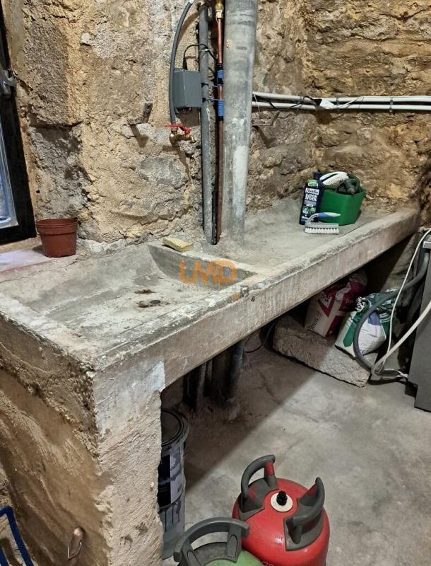 Photo 25 : Demeure de charme au coeur de Sommières, Garage, jardinet, terra