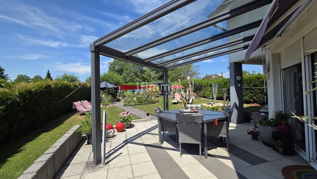 Photo 3 : Maison d’architecte, 6 pièces, double garage, piscine, Spa