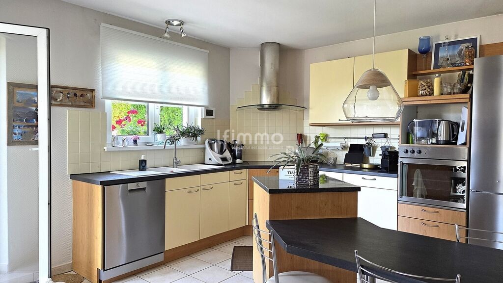 Photo 8 : Maison d’architecte, 6 pièces, double garage, piscine, Spa