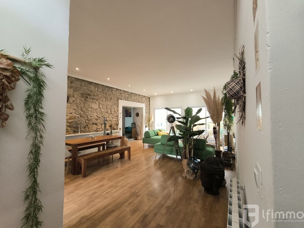 Photo 1 : Maison 227 m2 à Saint-Andre-de-roquelongue