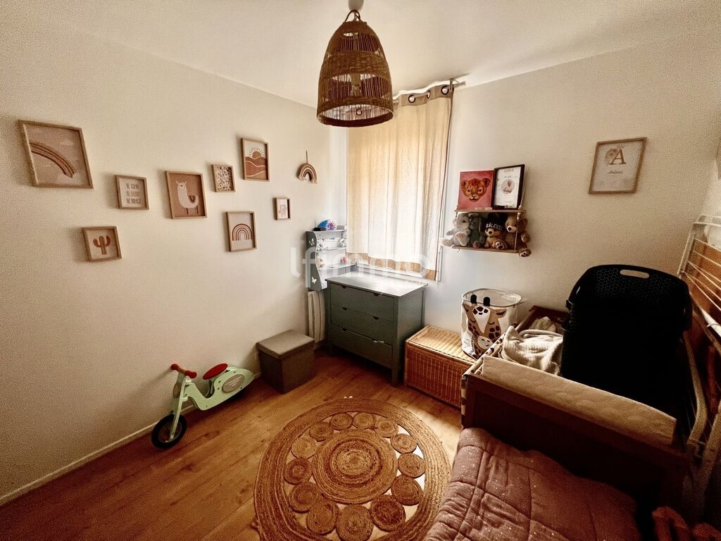 Photo 10 : 91100 Corbeil Essonne, F3 66m2 avec place de parking intérieur