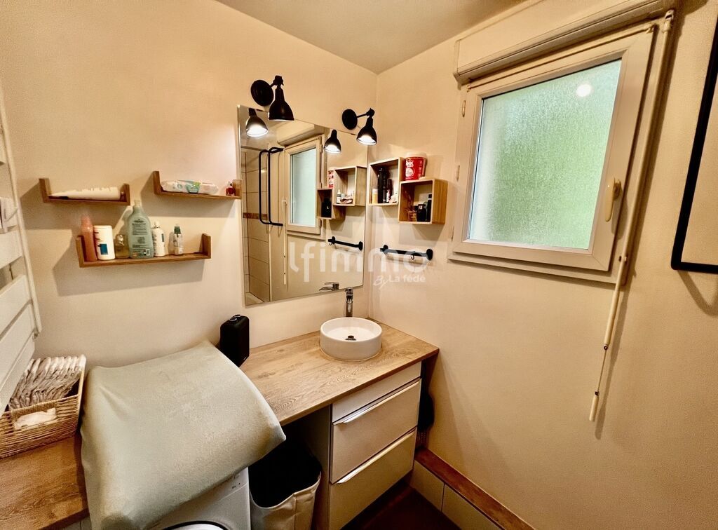 Photo 12 : 91100 Corbeil Essonne, F3 66m2 avec place de parking intérieur