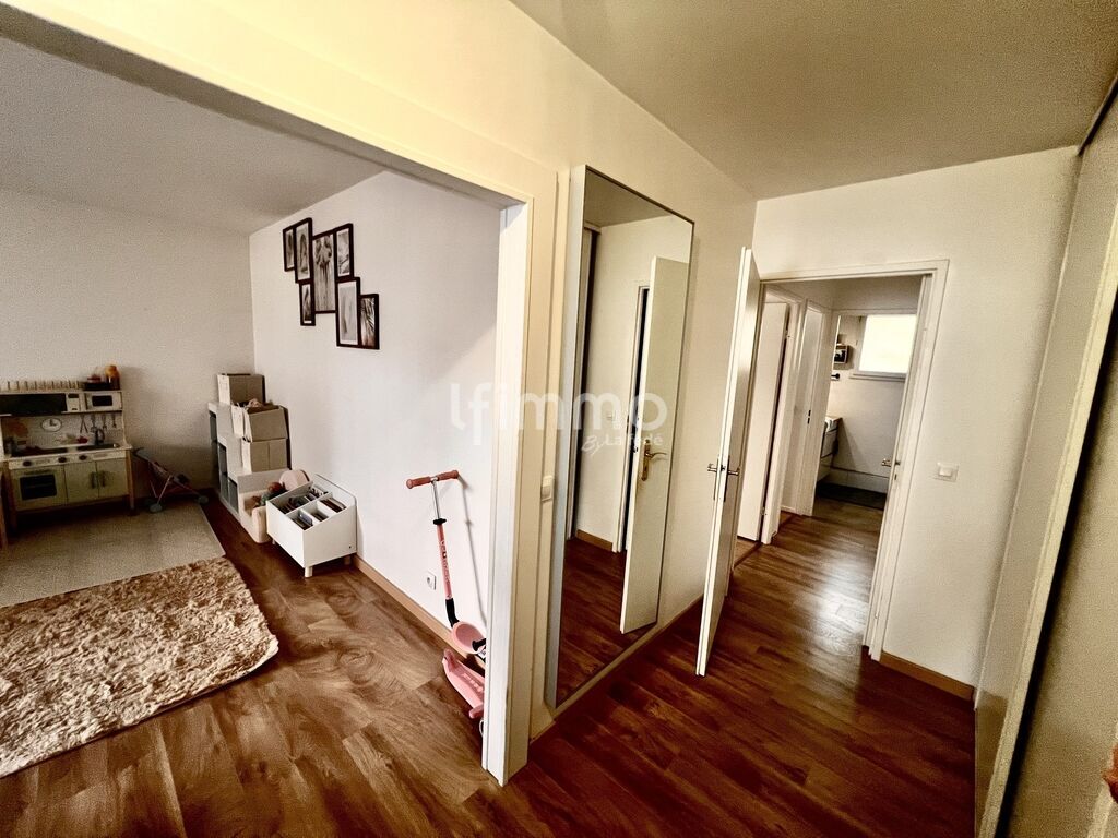 Photo 13 : 91100 Corbeil Essonne, F3 66m2 avec place de parking intérieur