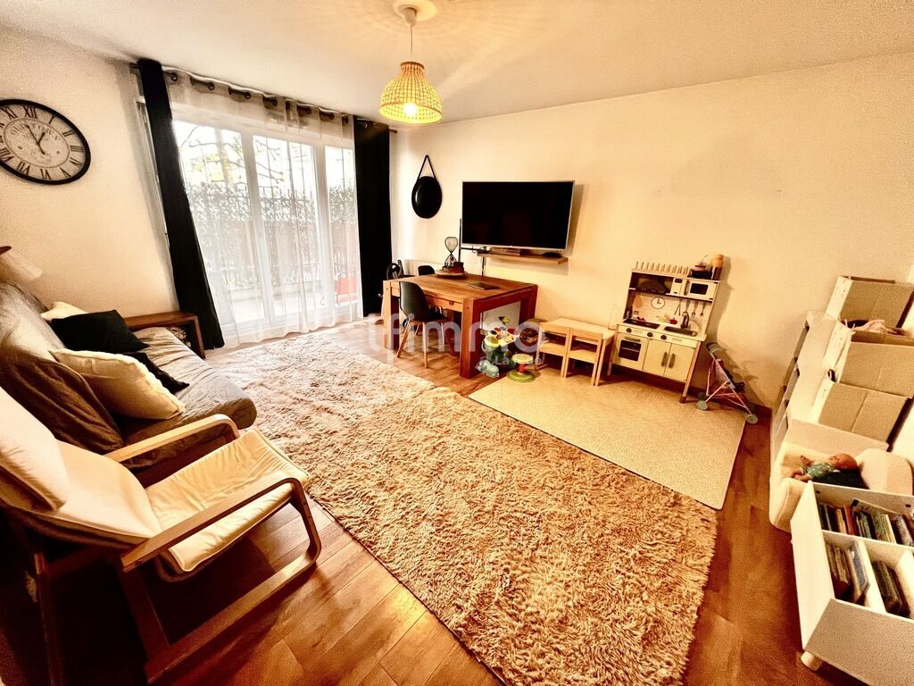 Photo 5 : 91100 Corbeil Essonne, F3 66m2 avec place de parking intérieur