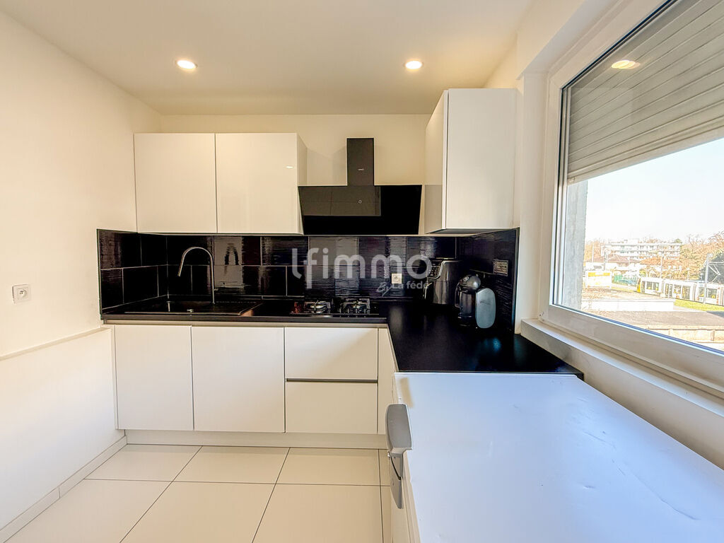 Photo 5 : Bel Appartement T3/T4 72m² - Rénové, Isolé avec Cave