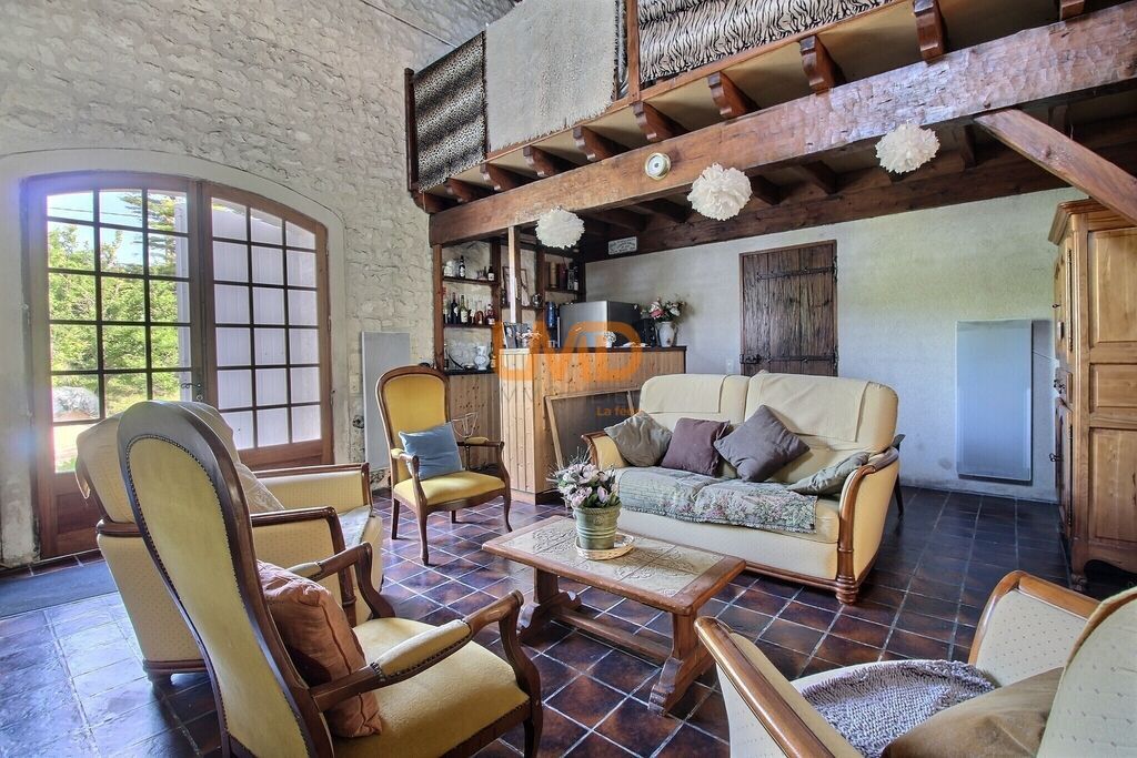 Photo 3 : Maison charentaise de caractère aux environs de Cognac