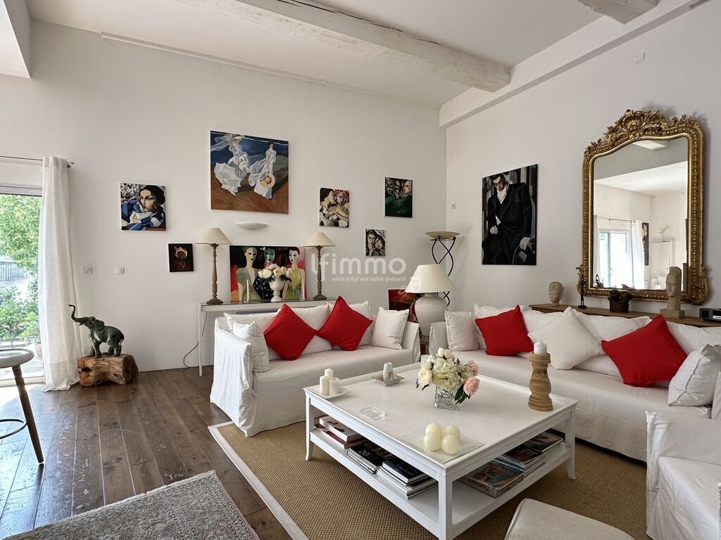 Photo 3 : Maison familiale rénovée avec extérieur – Salles-d’Aude