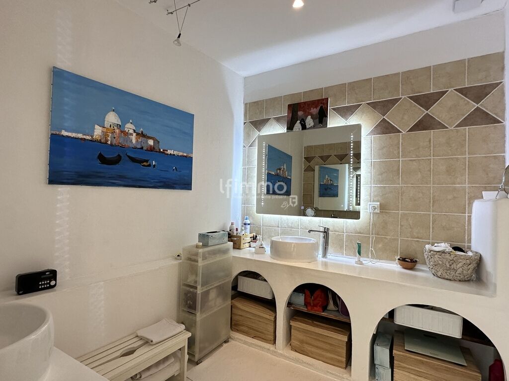 Photo 7 : Maison familiale rénovée avec extérieur – Salles-d’Aude