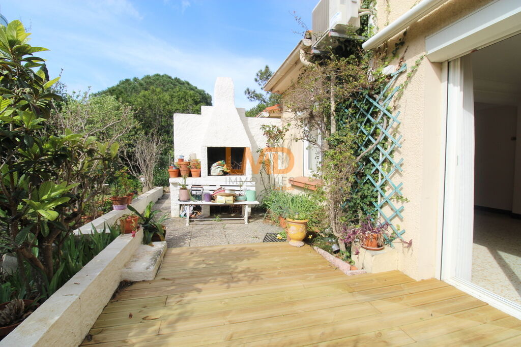 Photo 1 : Villa 3 faces de type 5 sur une parcelle arborée