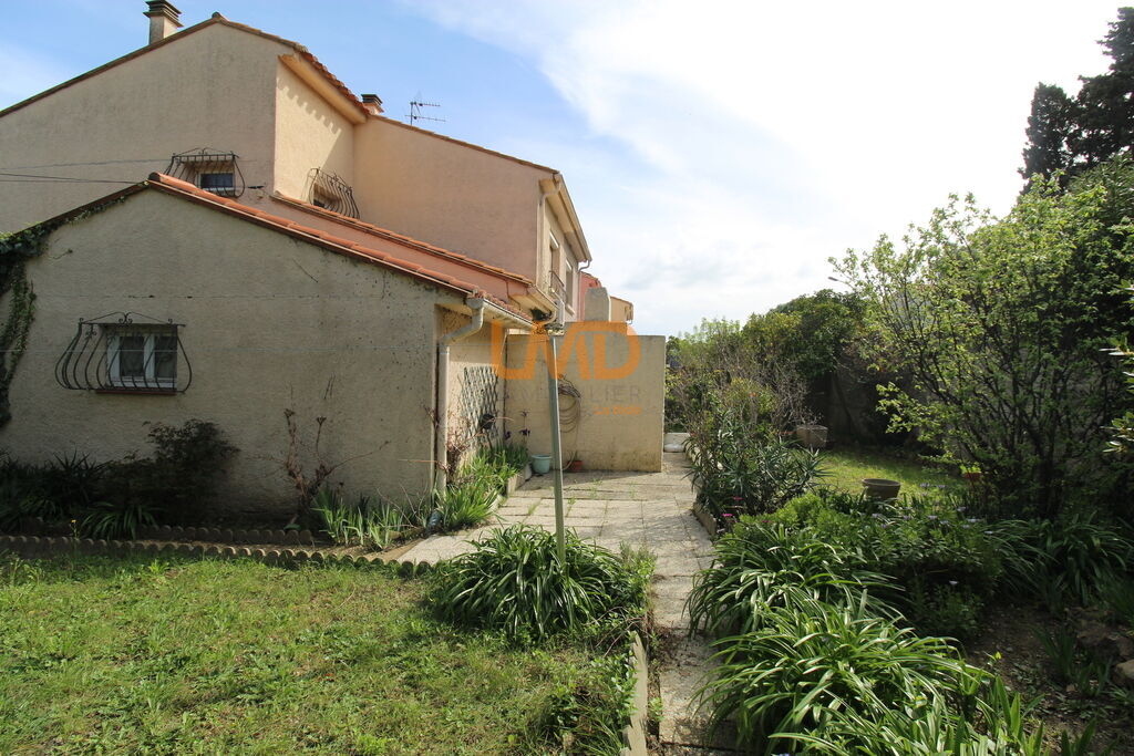 Photo 3 : Villa 3 faces de type 5 sur une parcelle arborée